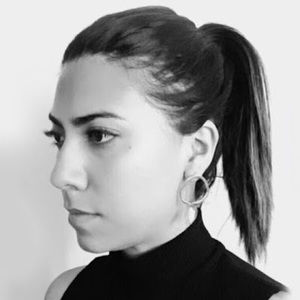 Meet your Posher, Carolina